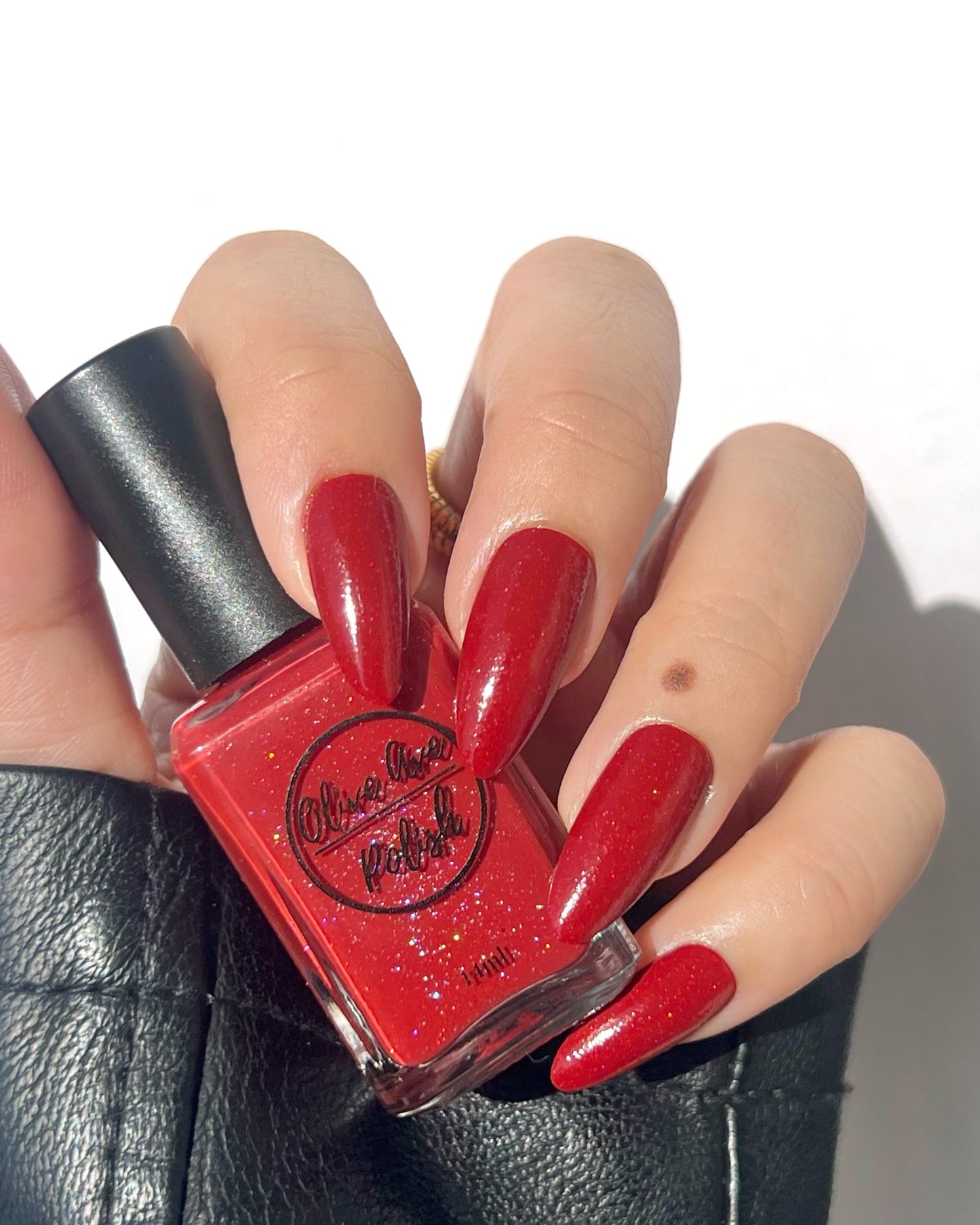 Spark | Red Scattered Holographic Cream