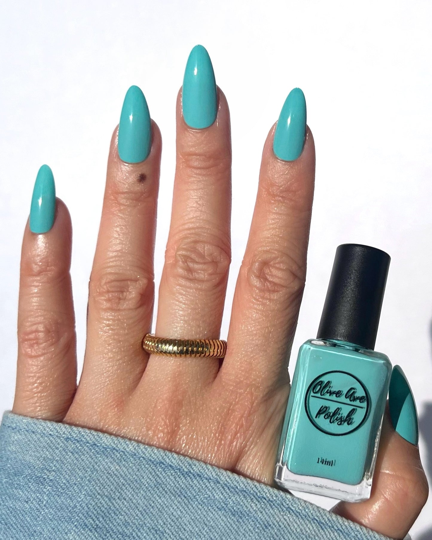 Wake | Medium Turquoise Cream