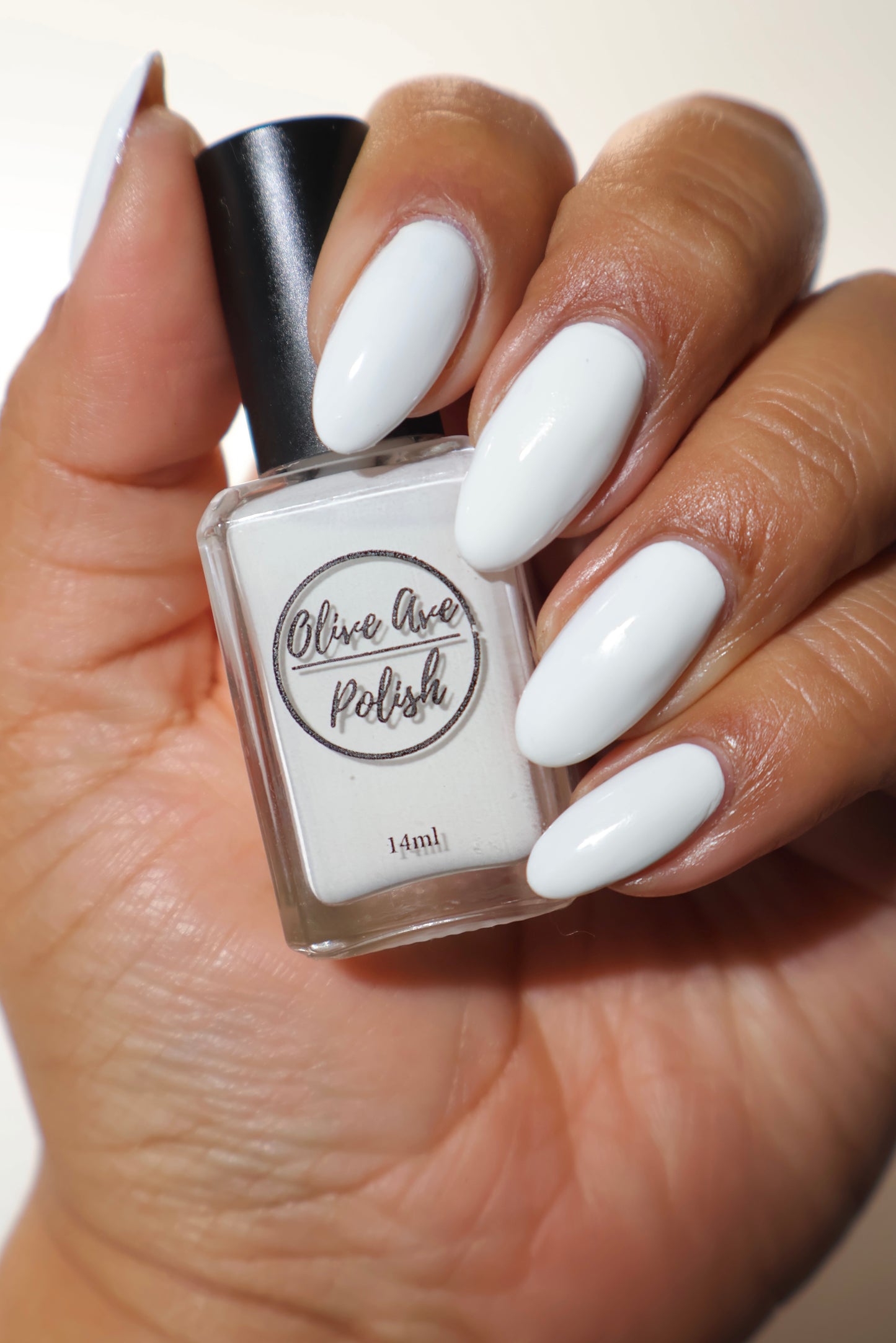 Snowy | Pure white cream