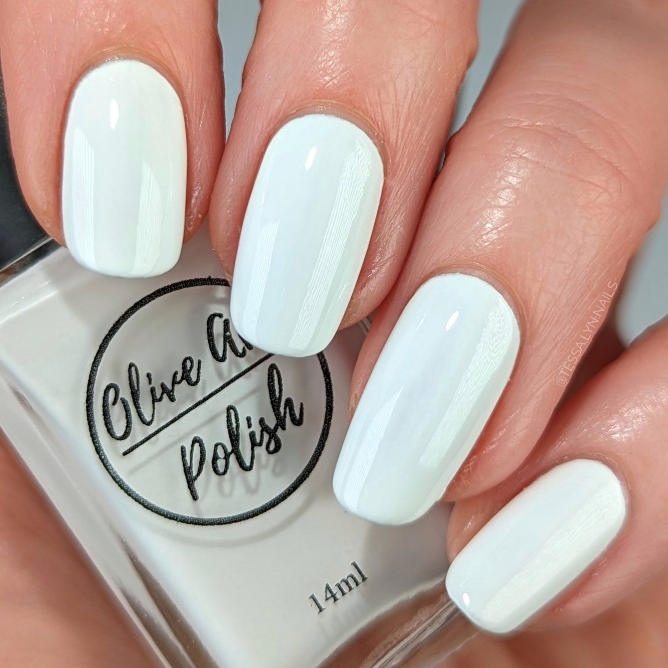 Snowy | Pure white cream