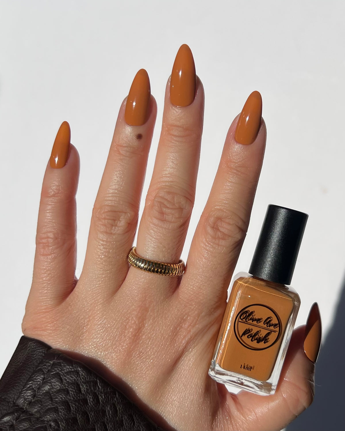 Hayride | Light Caramel Cream