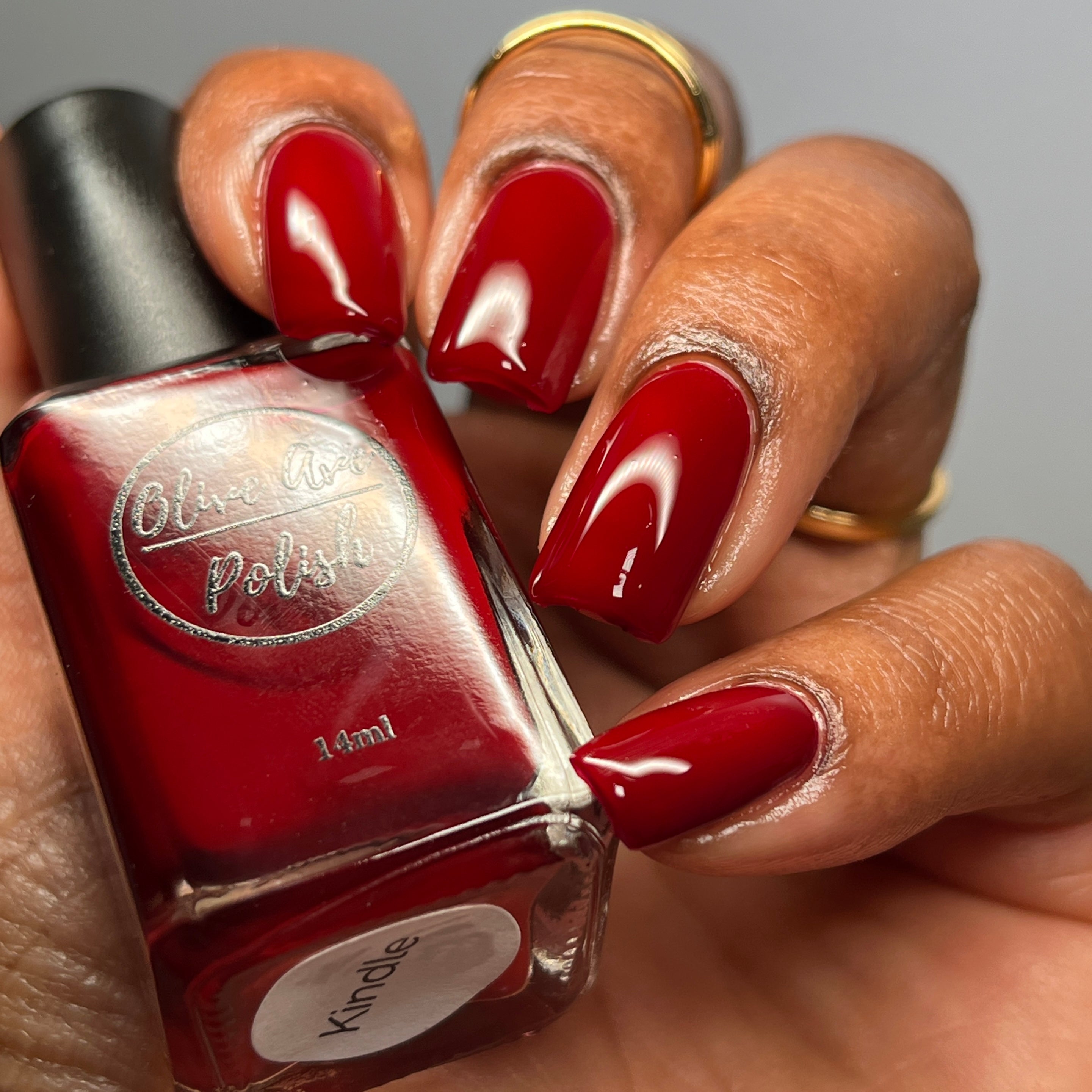 美品　ライトステップタイニーW・UKIUKI（ウキウキ） / ペイズリーレッド Kindle | Red Cream Nail Polish | Vegan, Cruelty-free, Non-toxic