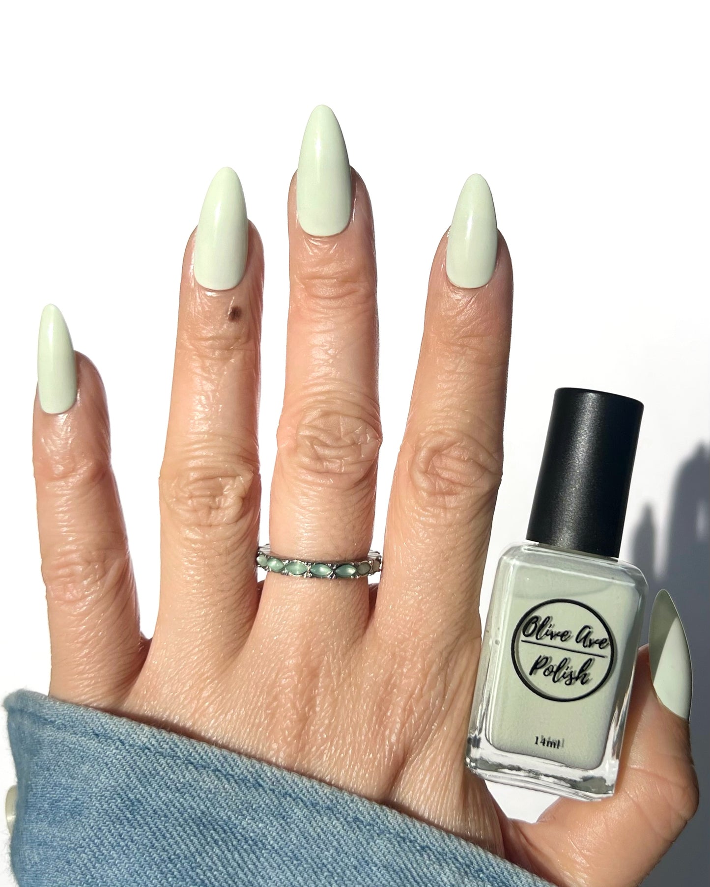 Tend | Pastel Light Green