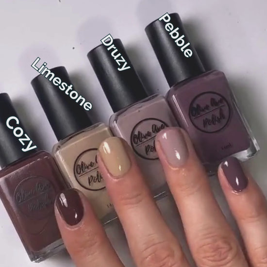 comparison of four different neutral polishes on the nails